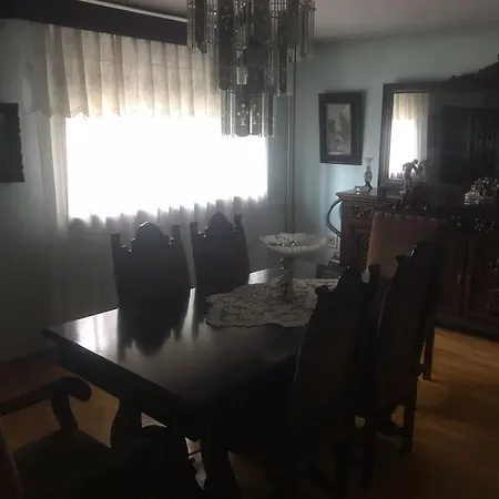Ana Ipatescu Homestay *